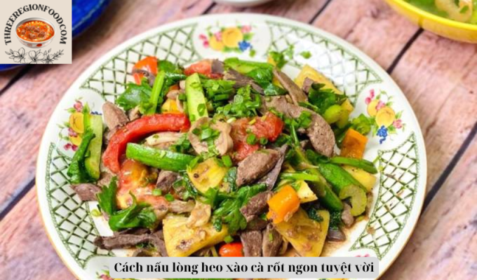 Cách nấu lòng heo xào cà rốt ngon tuyệt vời